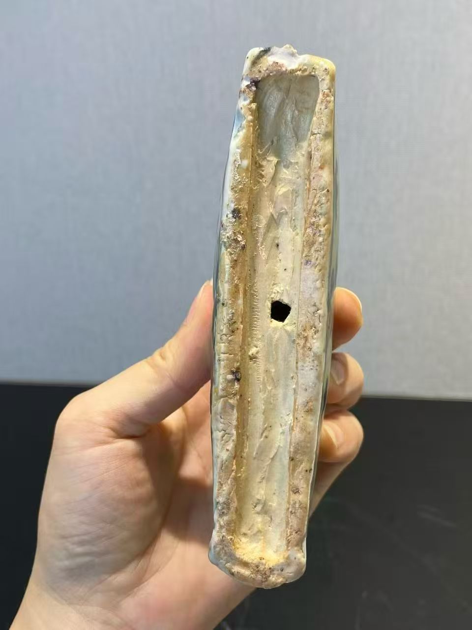 青花飞马图山形笔架