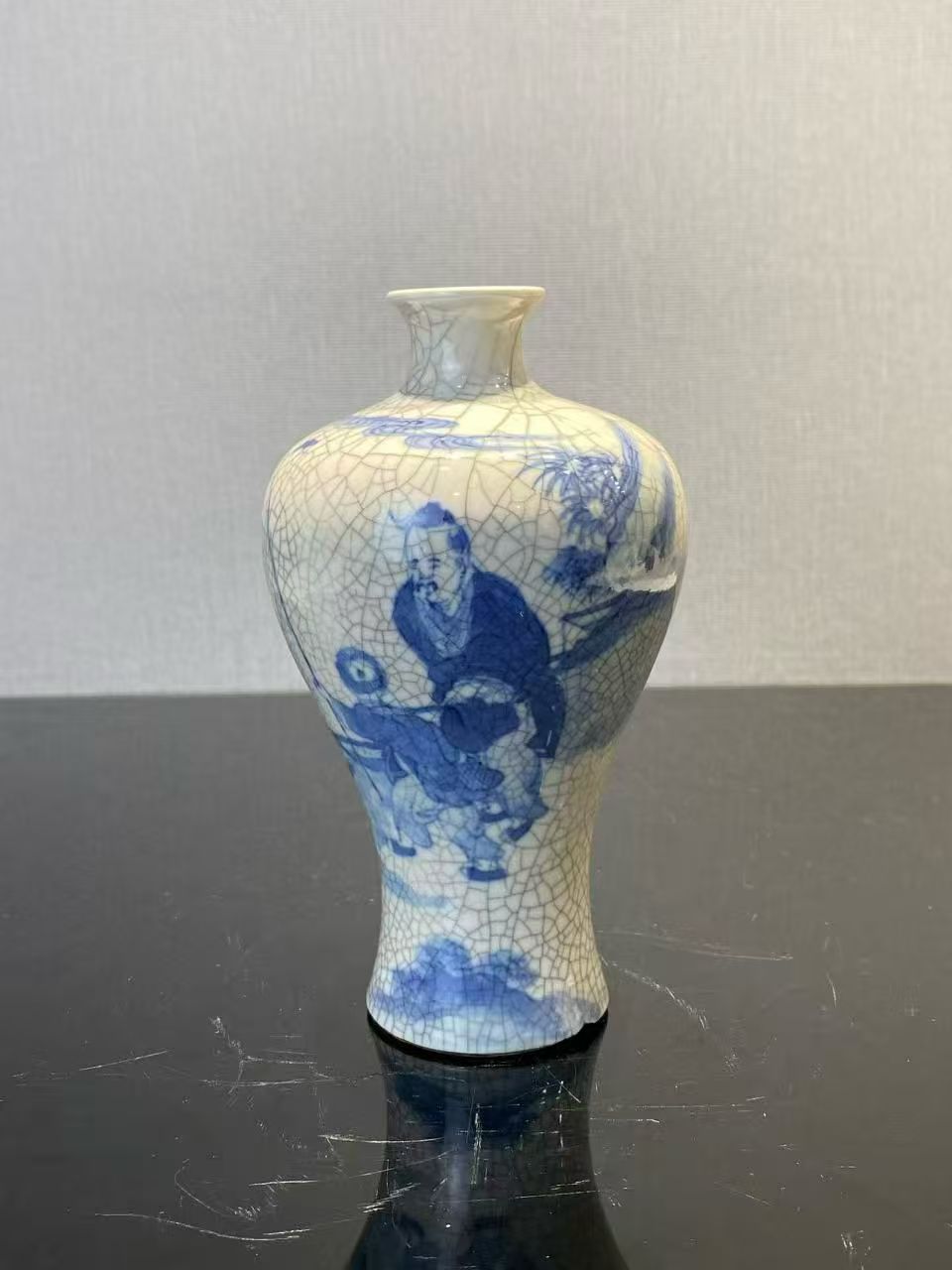 浆胎青花陶渊明爱菊梅瓶（有原盒）款：大清康熙年制