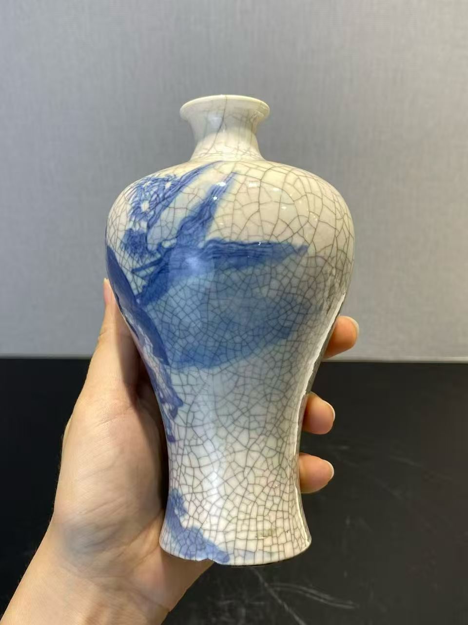 浆胎青花陶渊明爱菊梅瓶（有原盒）款：大清康熙年制