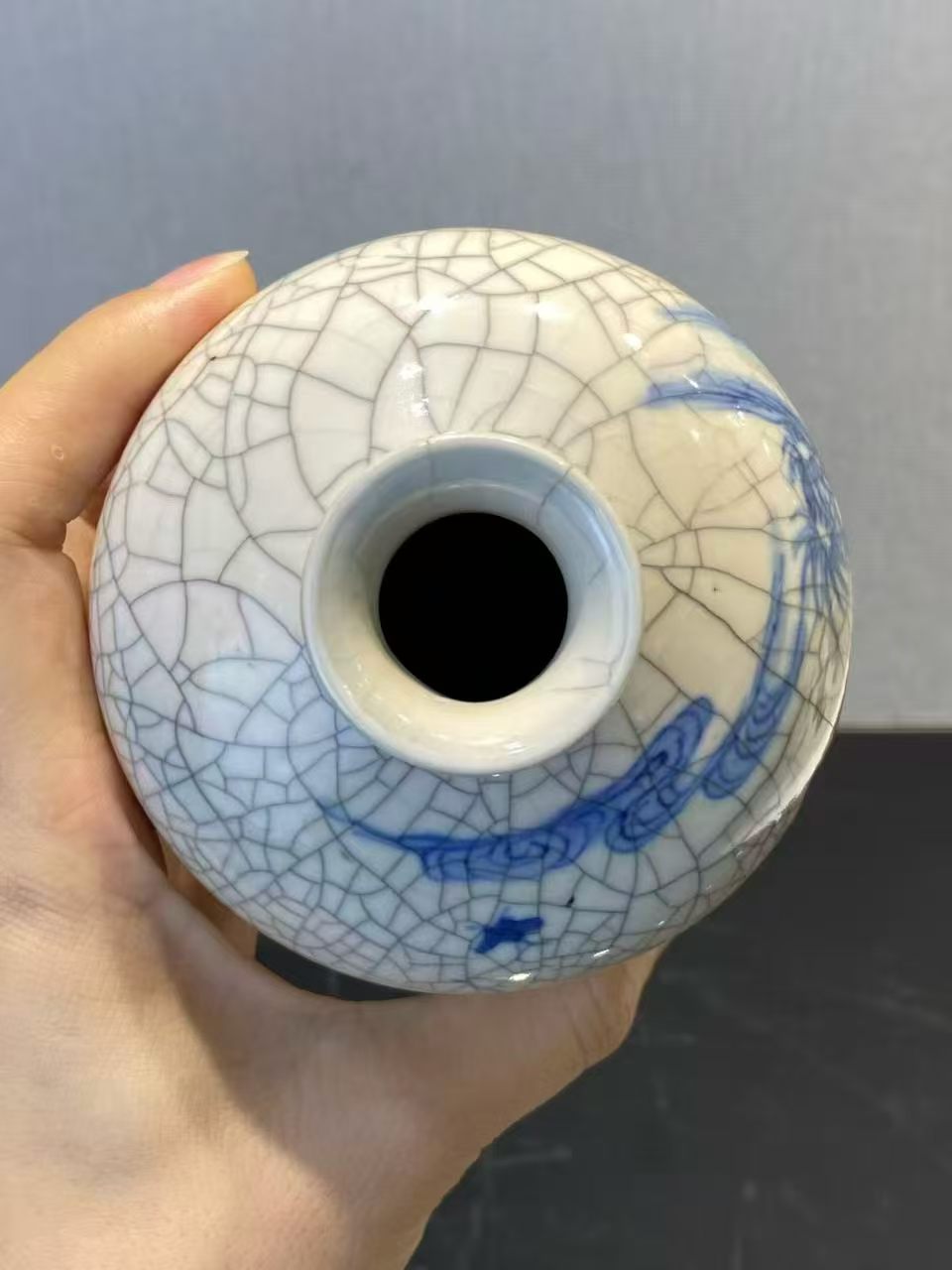 浆胎青花陶渊明爱菊梅瓶（有原盒）款：大清康熙年制