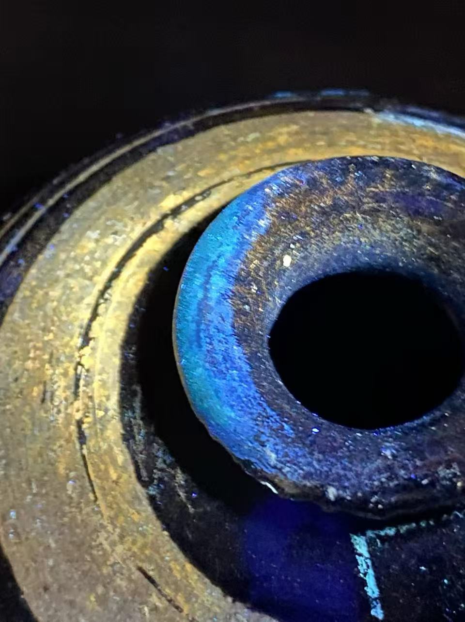 磁州窑黑地剔花牡丹纹梅瓶（配日本老盒）