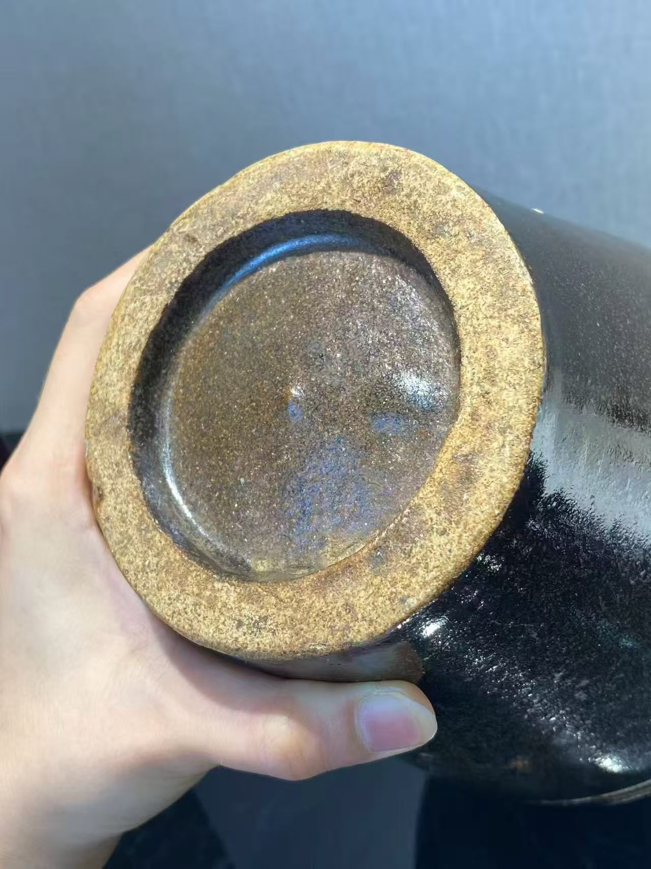 磁州窑黑地剔花牡丹纹梅瓶（配日本老盒）