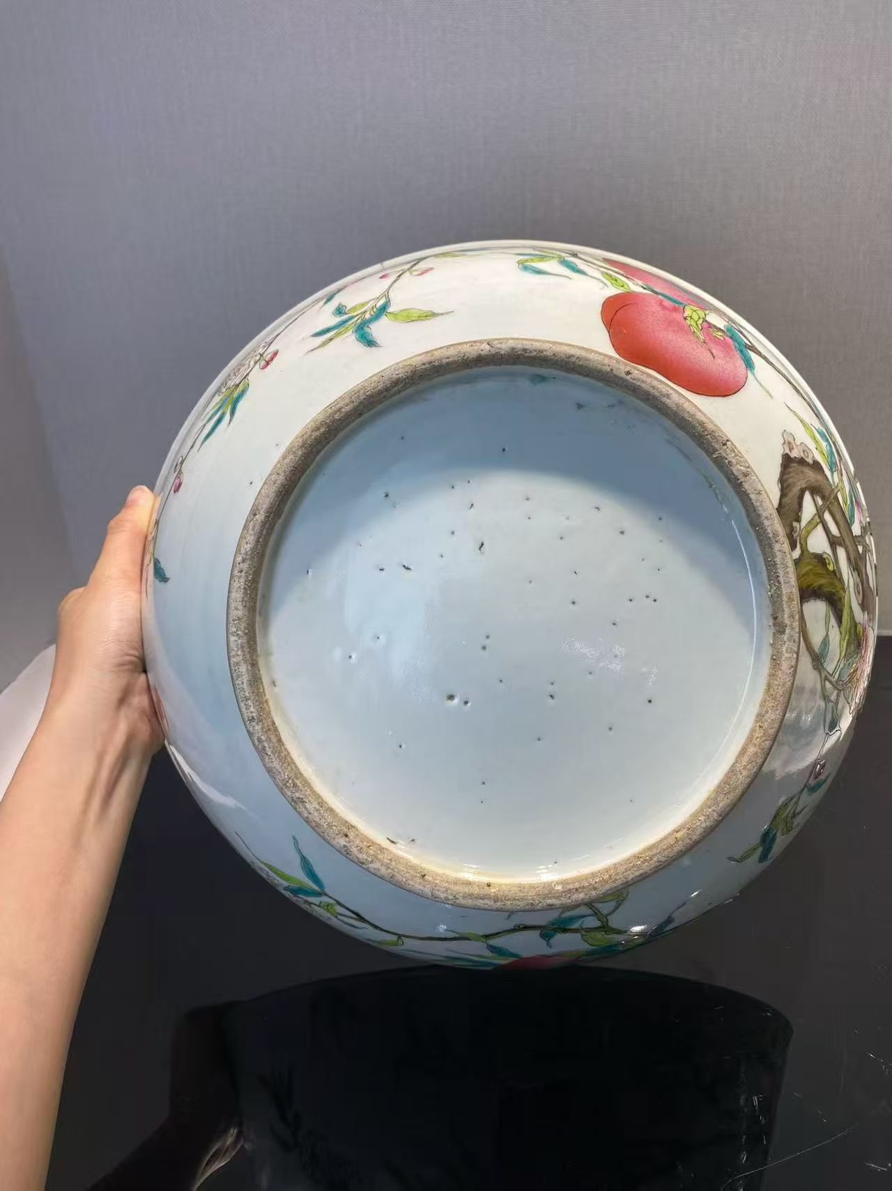 粉彩过枝九桃纹大碗