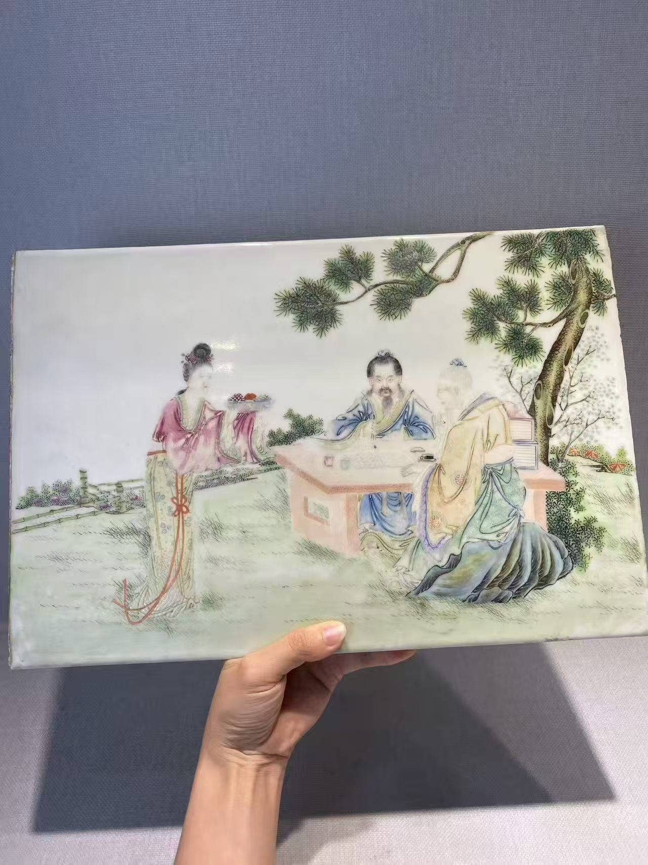 粉彩人物故事瓷板