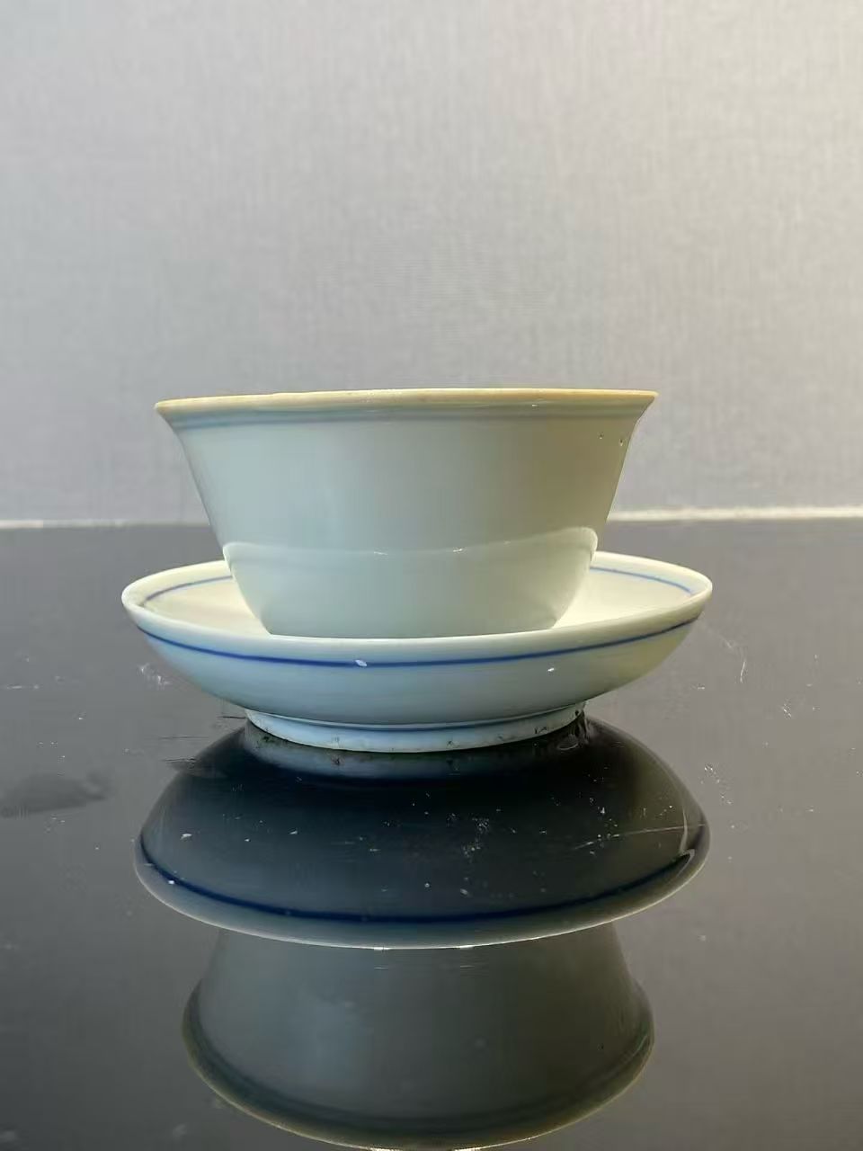 白釉青花双圈杯碟一套