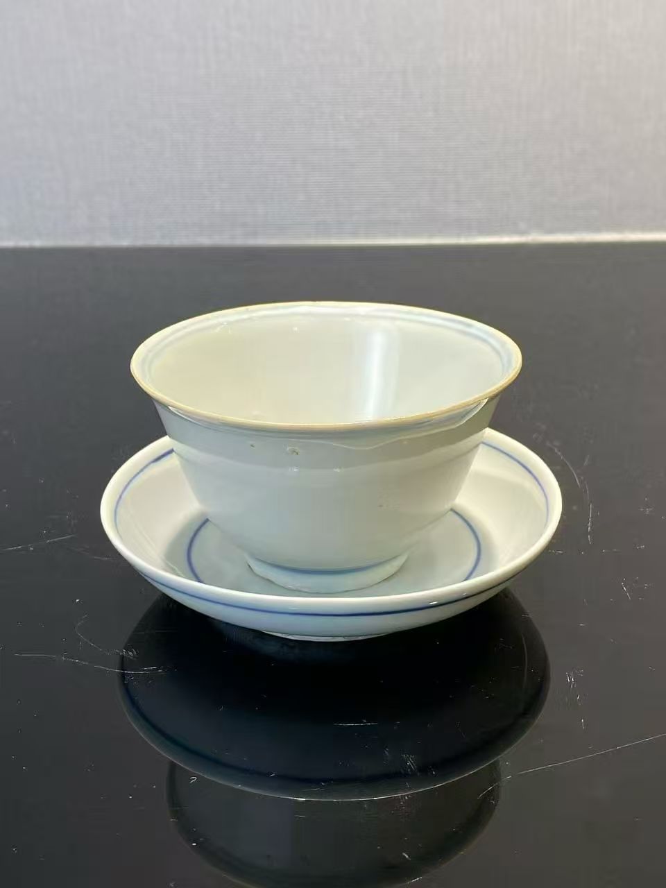 白釉青花双圈杯碟一套