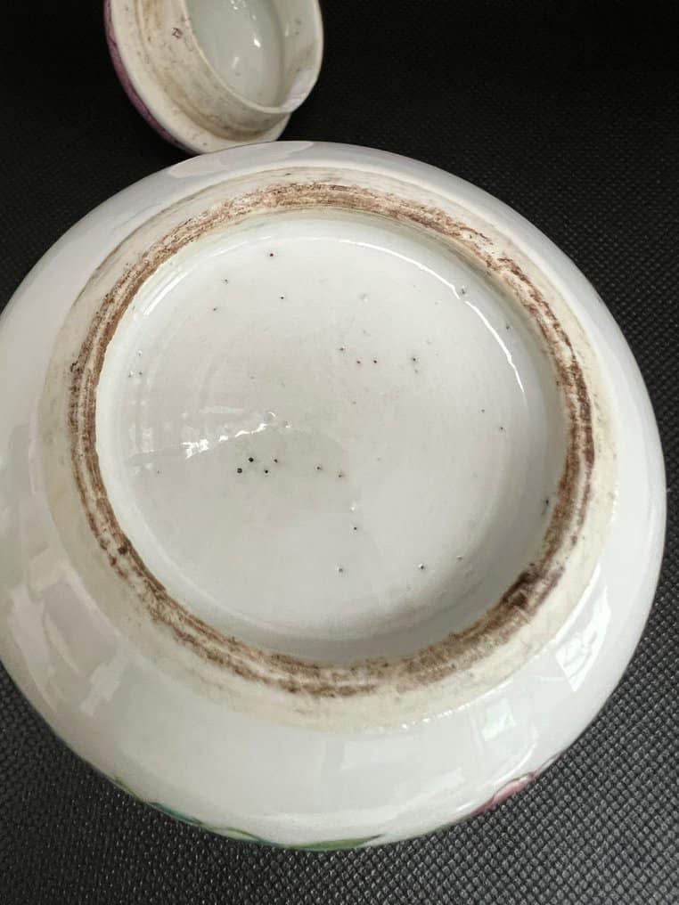 中国陶瓷家庭玫瑰茶壶