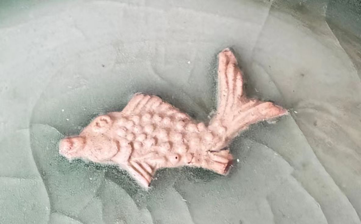 青瓷“双鱼”盘