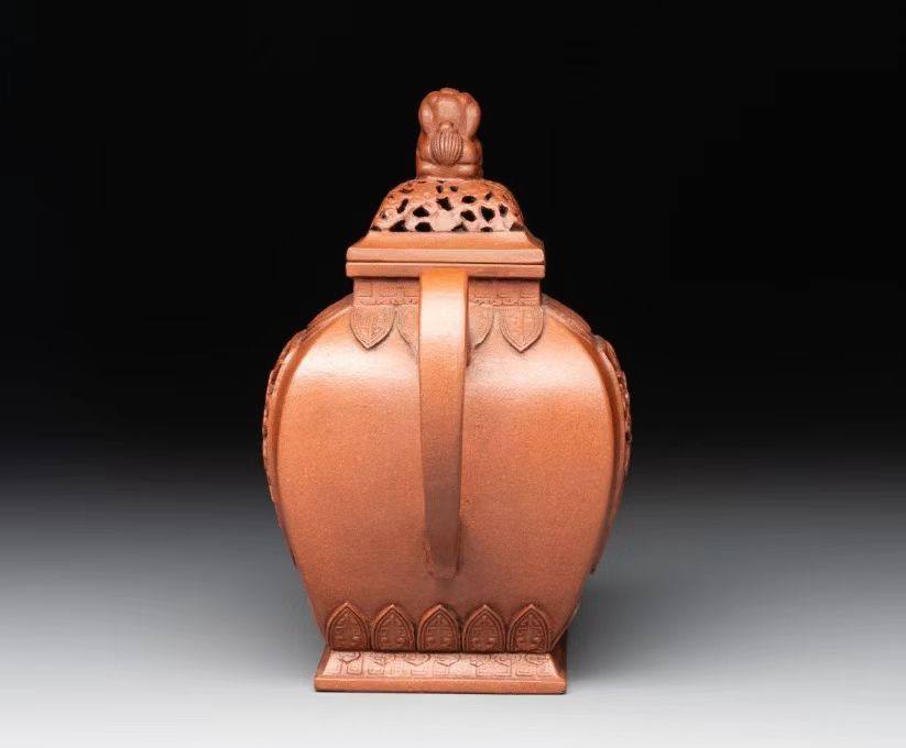 宜兴粗陶茶壶带盖