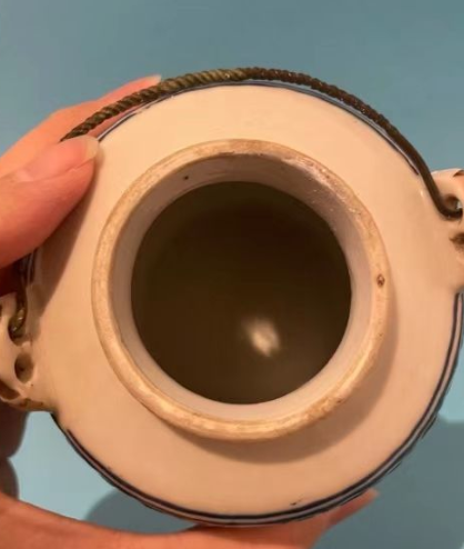 同治玫瑰瓷茶壶