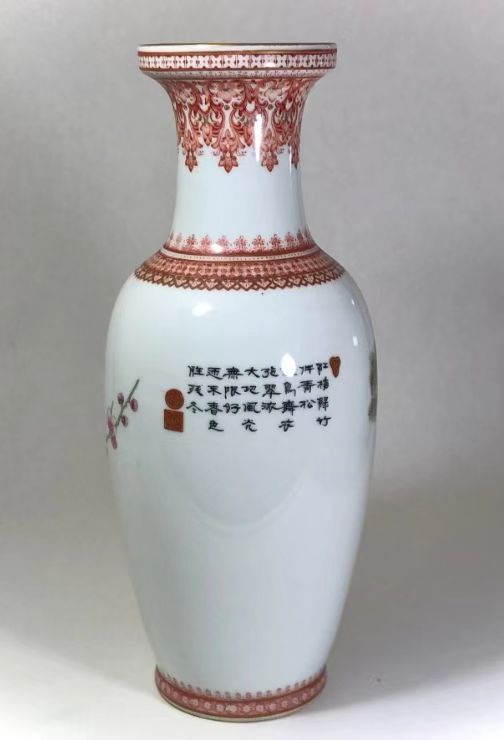 瓷花瓶