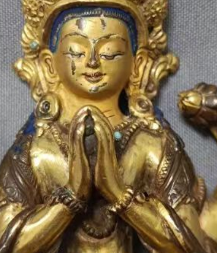 镀金青铜绿度母雕像