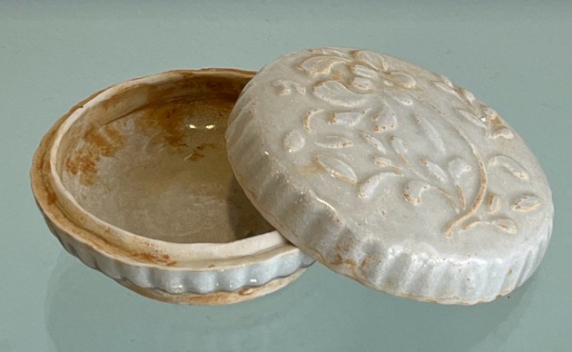 宋湖田窑影青花盒