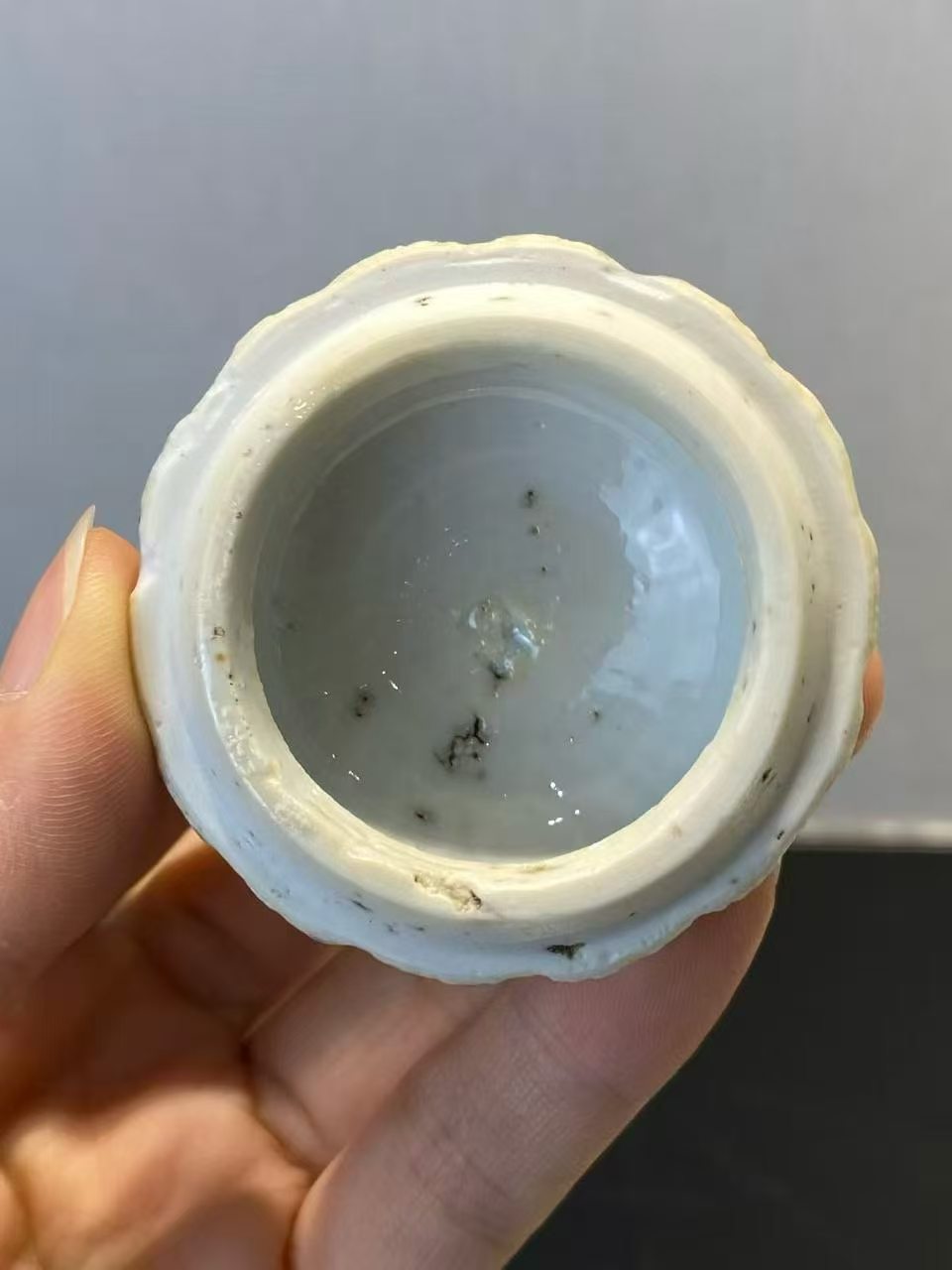 青花山水纹茶壶