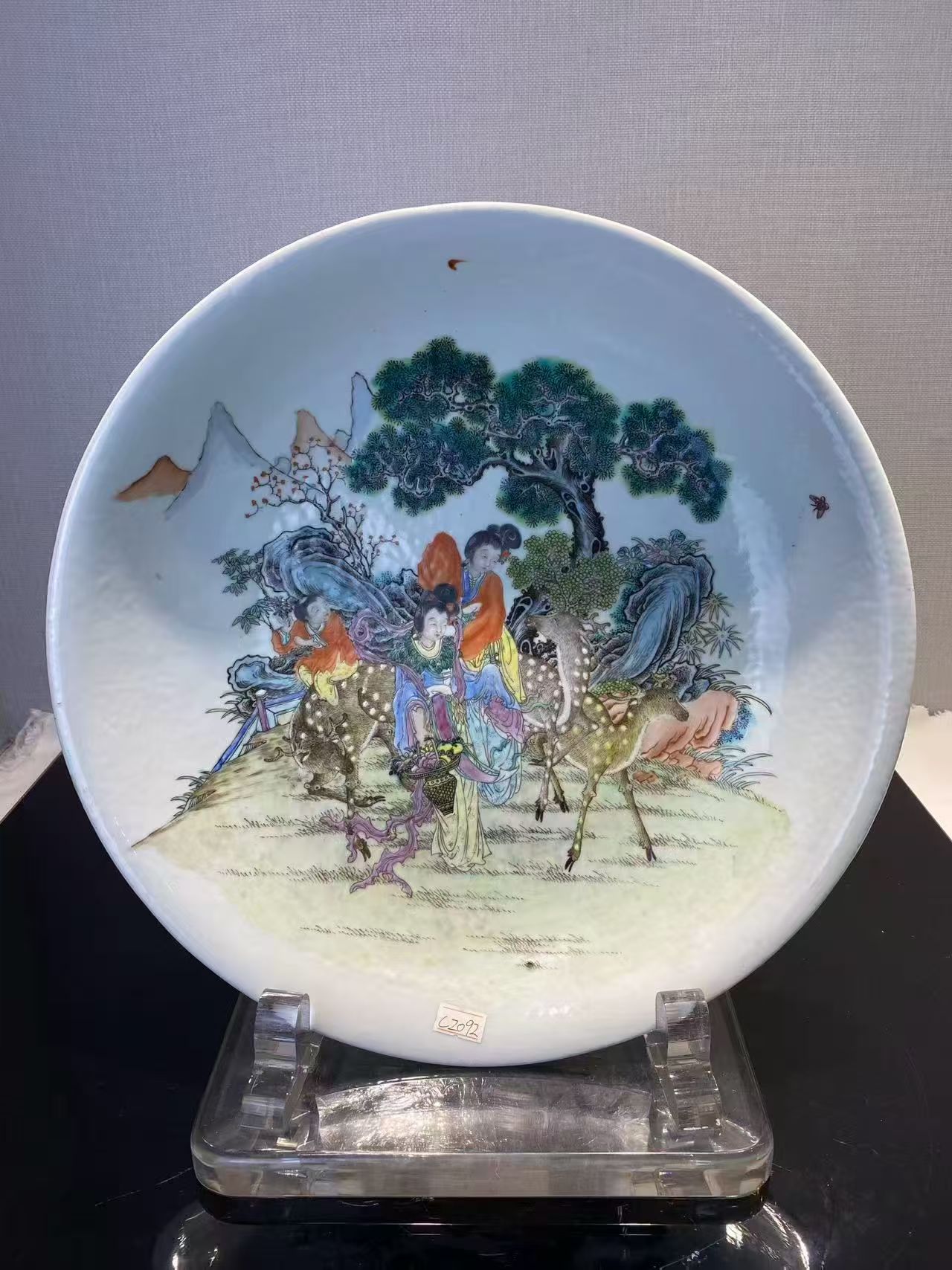 粉彩麻姑献寿大盘