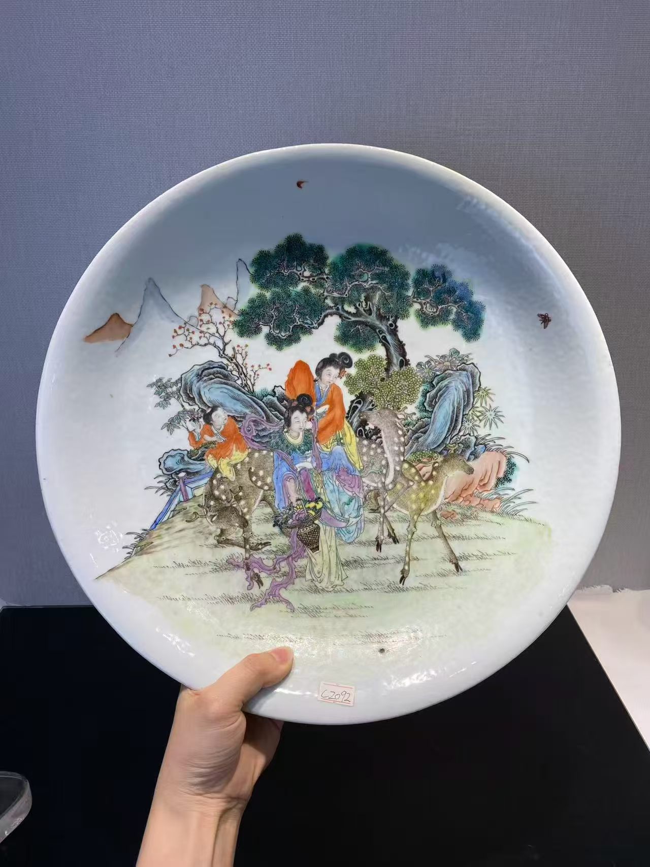 粉彩麻姑献寿大盘