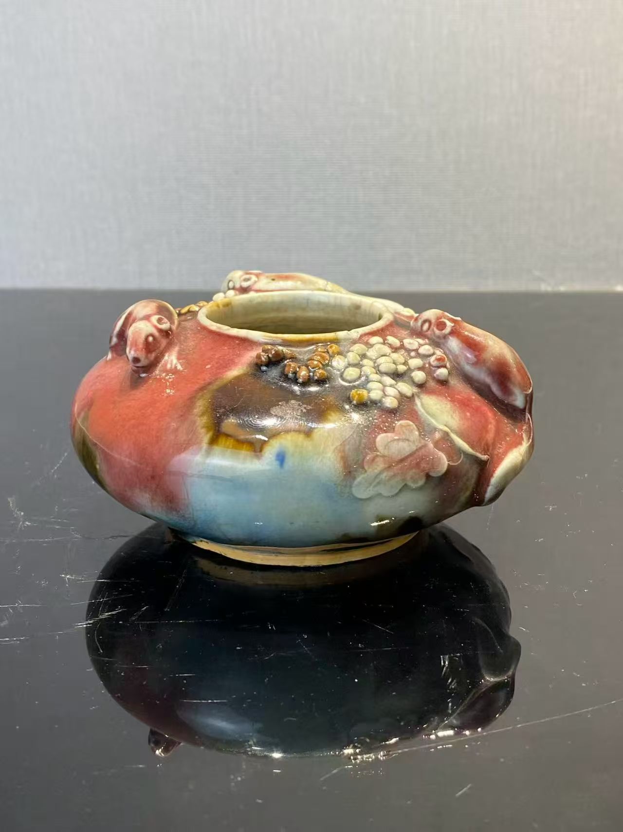 三羊开泰釉松鼠葡萄大水盂