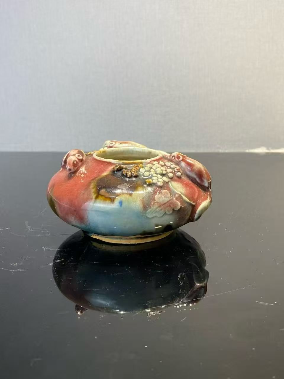 三羊开泰釉松鼠葡萄大水盂