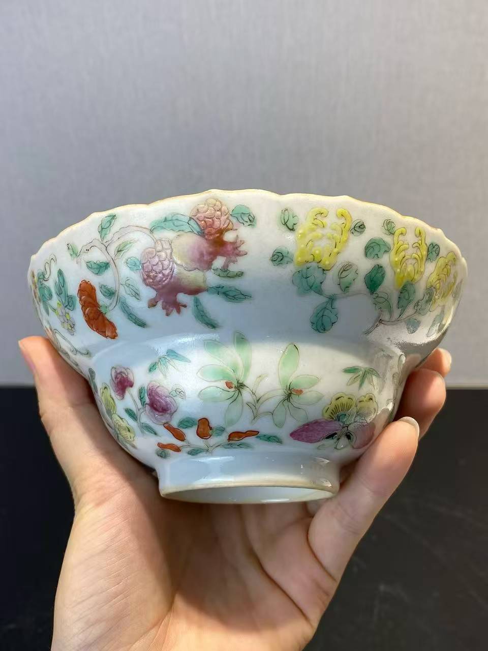 粉彩折枝花碟折腰碗