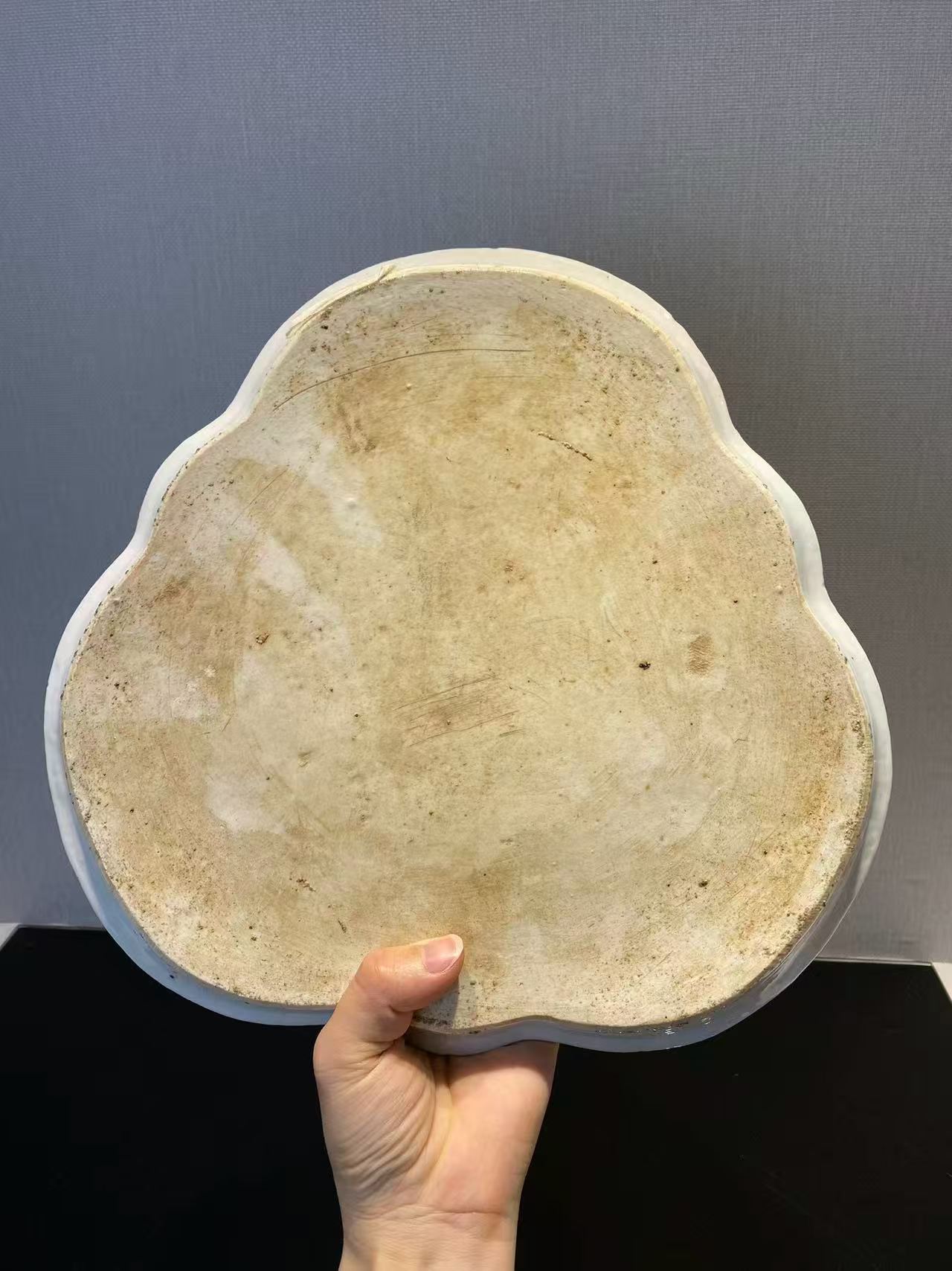 浅绛彩山水人物诗文茶盘 款：胡英章