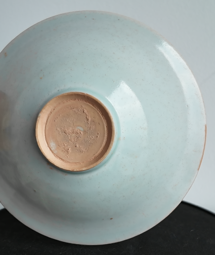 北宋影青刻花斗笠盏