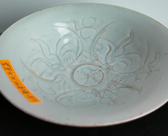 北宋影青刻花斗笠盏