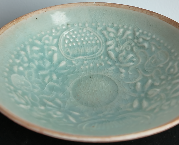 南宋影青刻花碗