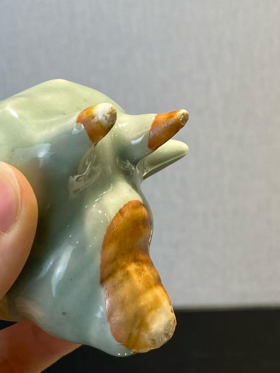 粉青釉螺形水盂