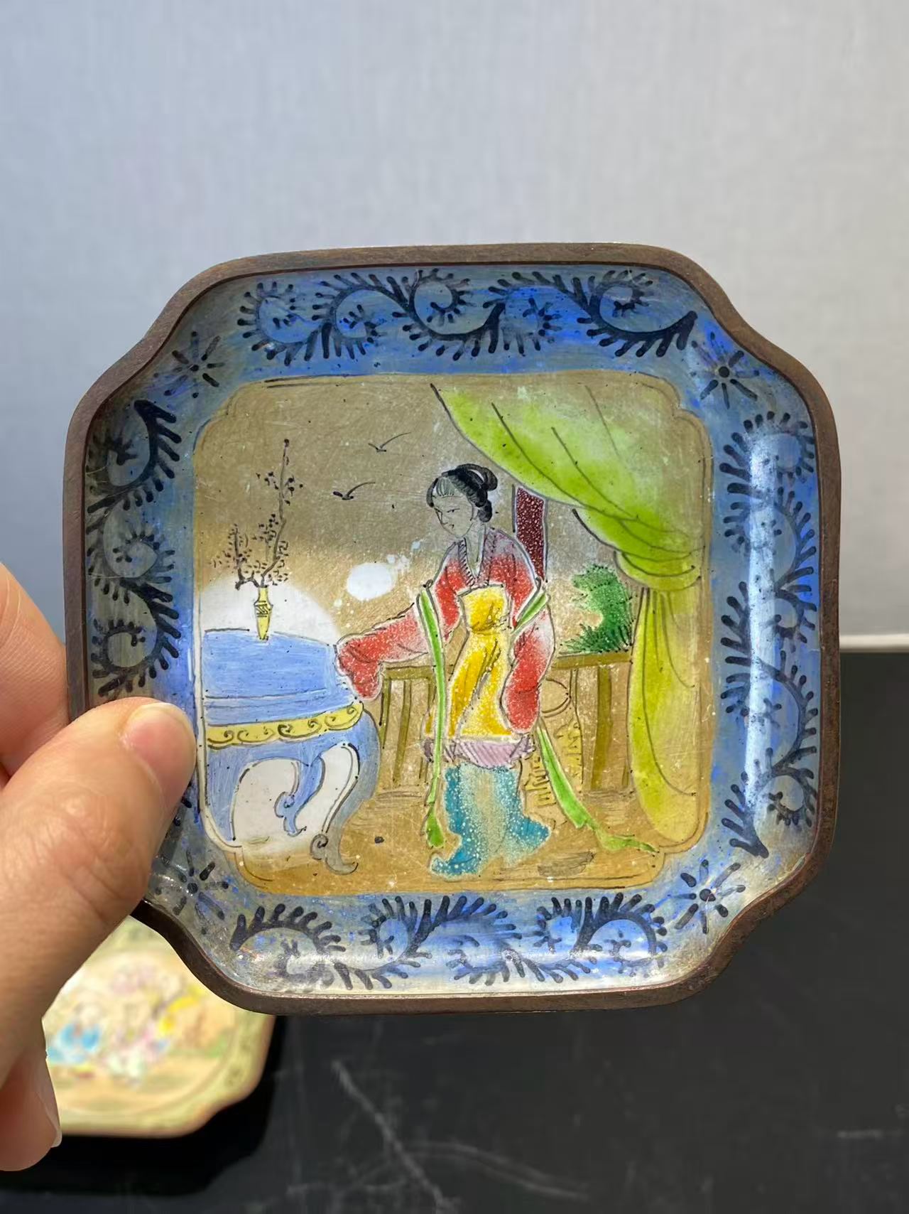 铜胎珐琅画人物杯托一套（4个）