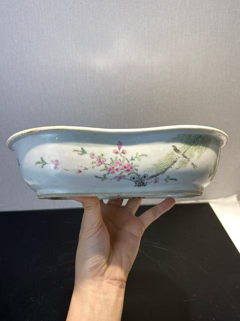 粉彩花鸟诗文水仙盆 款：江西瓷业出品