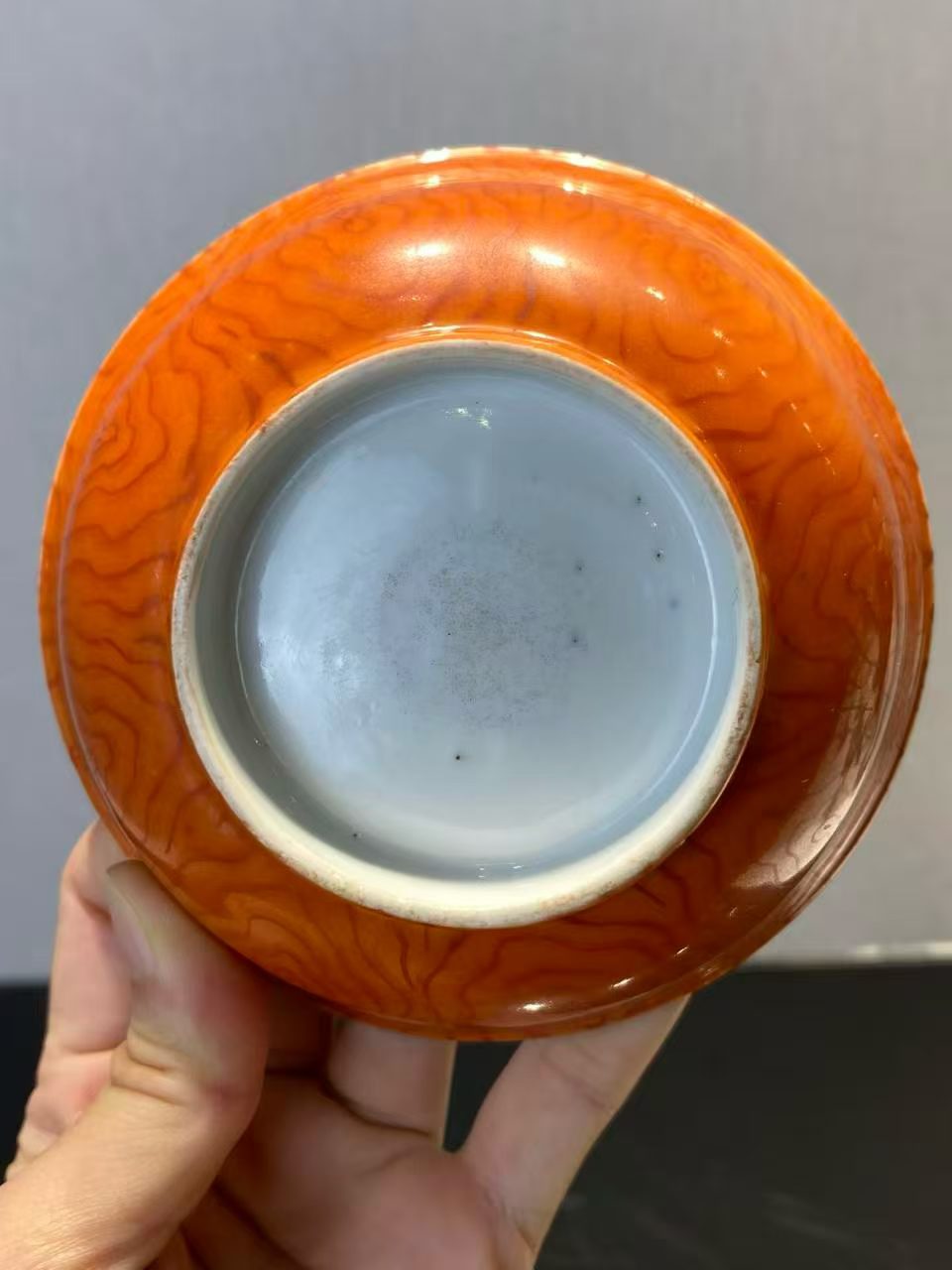 外仿木纹釉内松石绿地碗