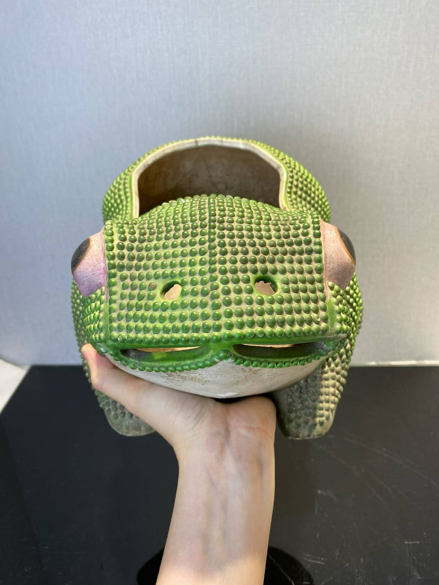 绿釉蟾蜍式花盆